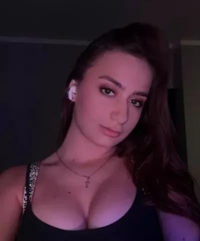 Зина, 18 лет